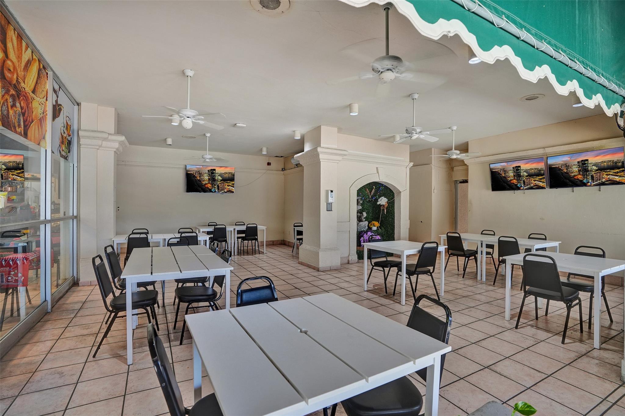 Del Prado Condo - Residential Lease