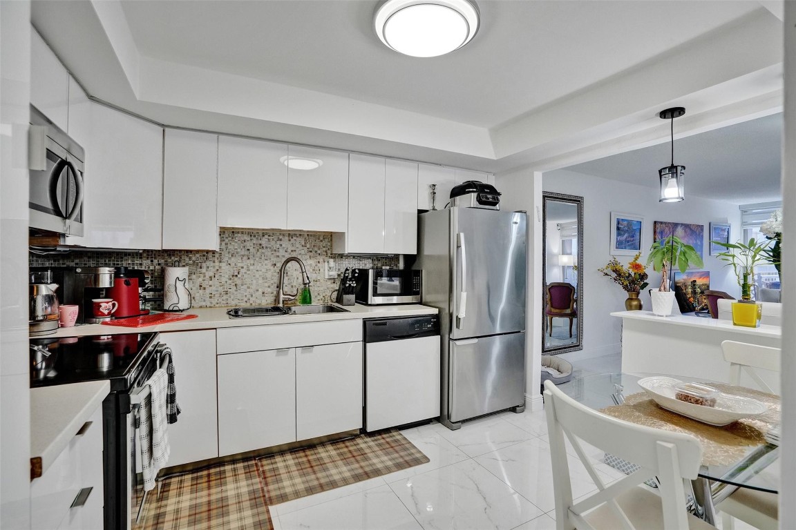 Del Prado Condo - Residential Lease