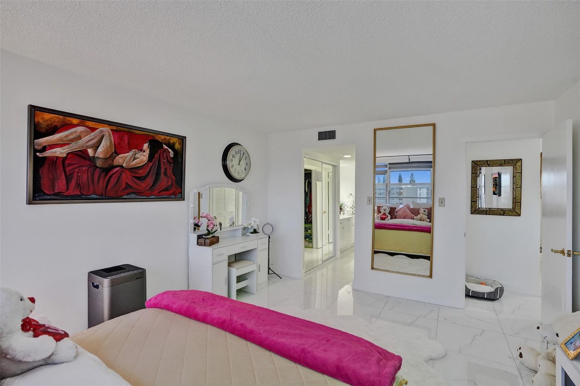 Del Prado Condo - Residential Lease