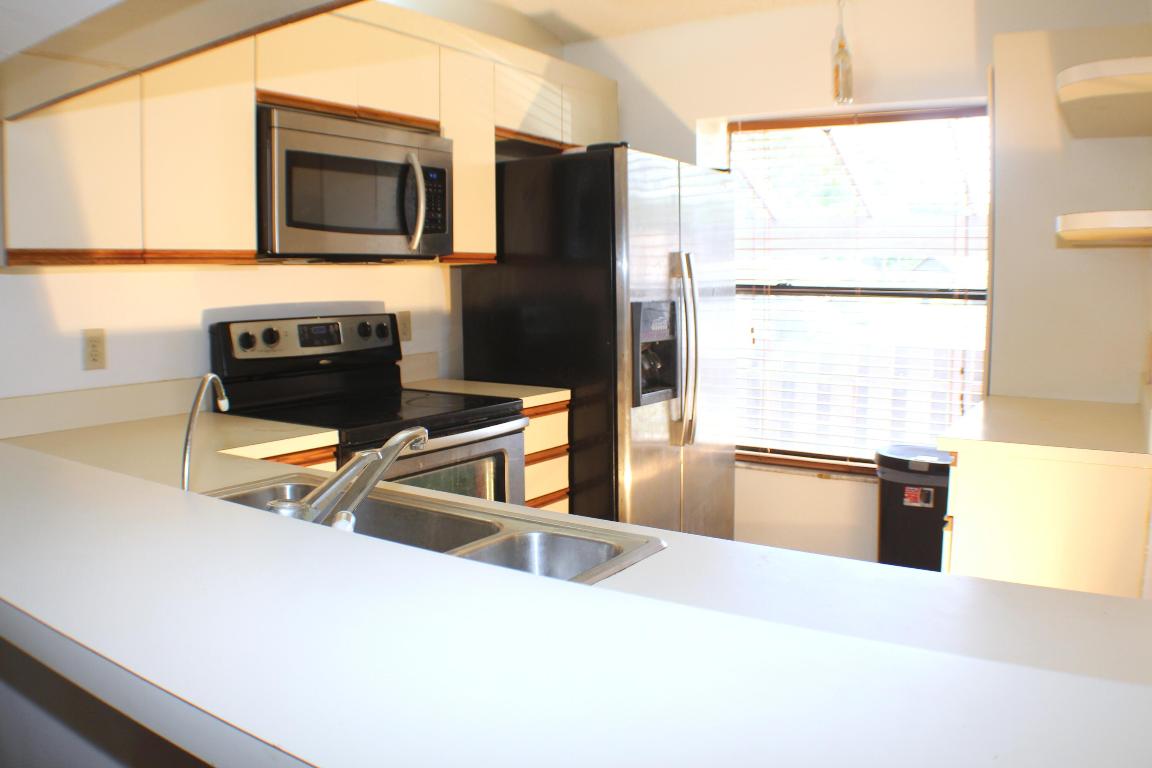 TRADEWINDS AT DOS LAGOS CONDO - Residential