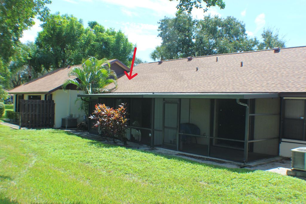 Photo of 111 Via De Casas Norte, Boynton Beach, FL 33426 (MLS # R11124152)