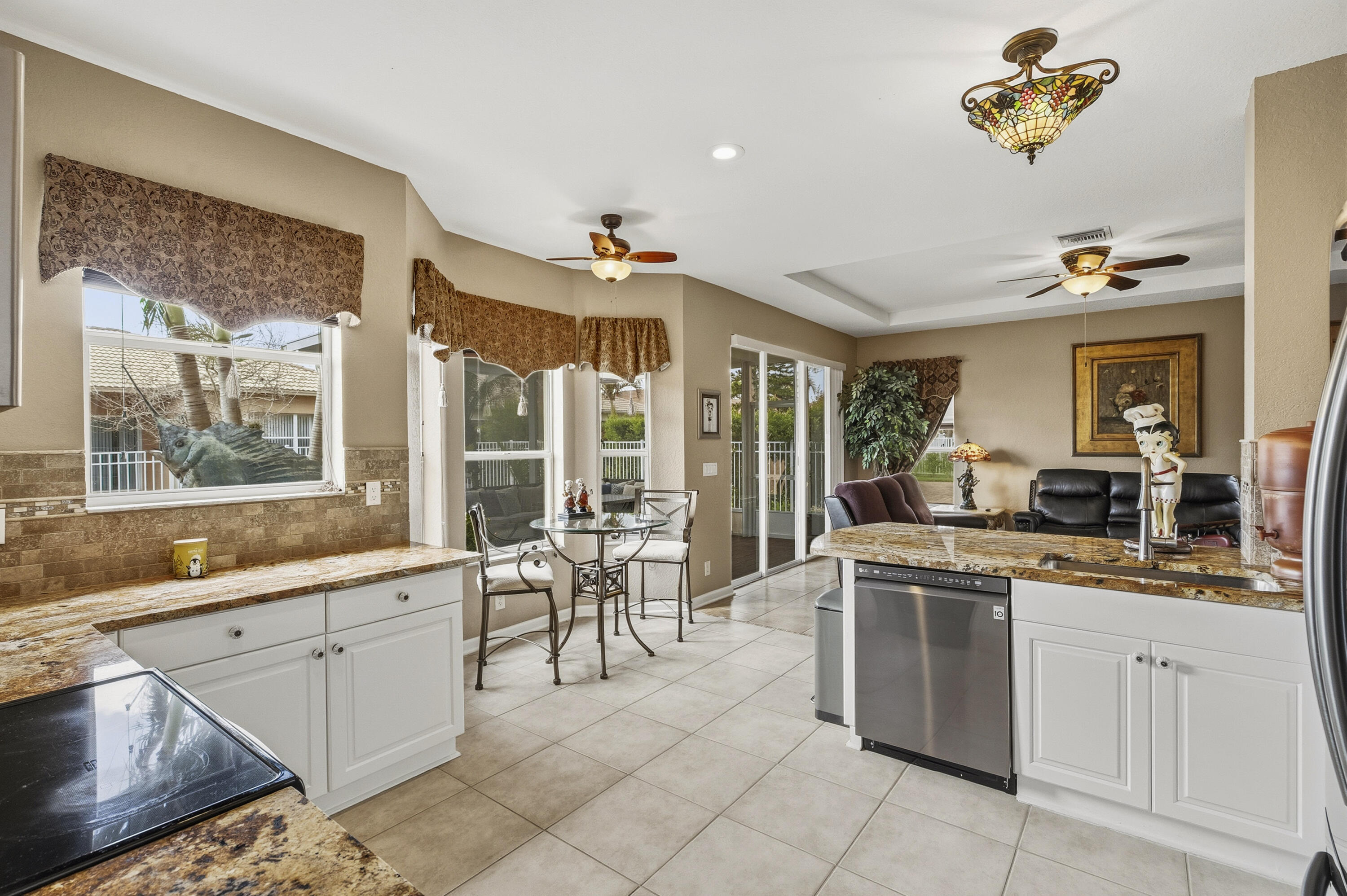 PORTOFINO SHORES PHASE THREE - Residential
