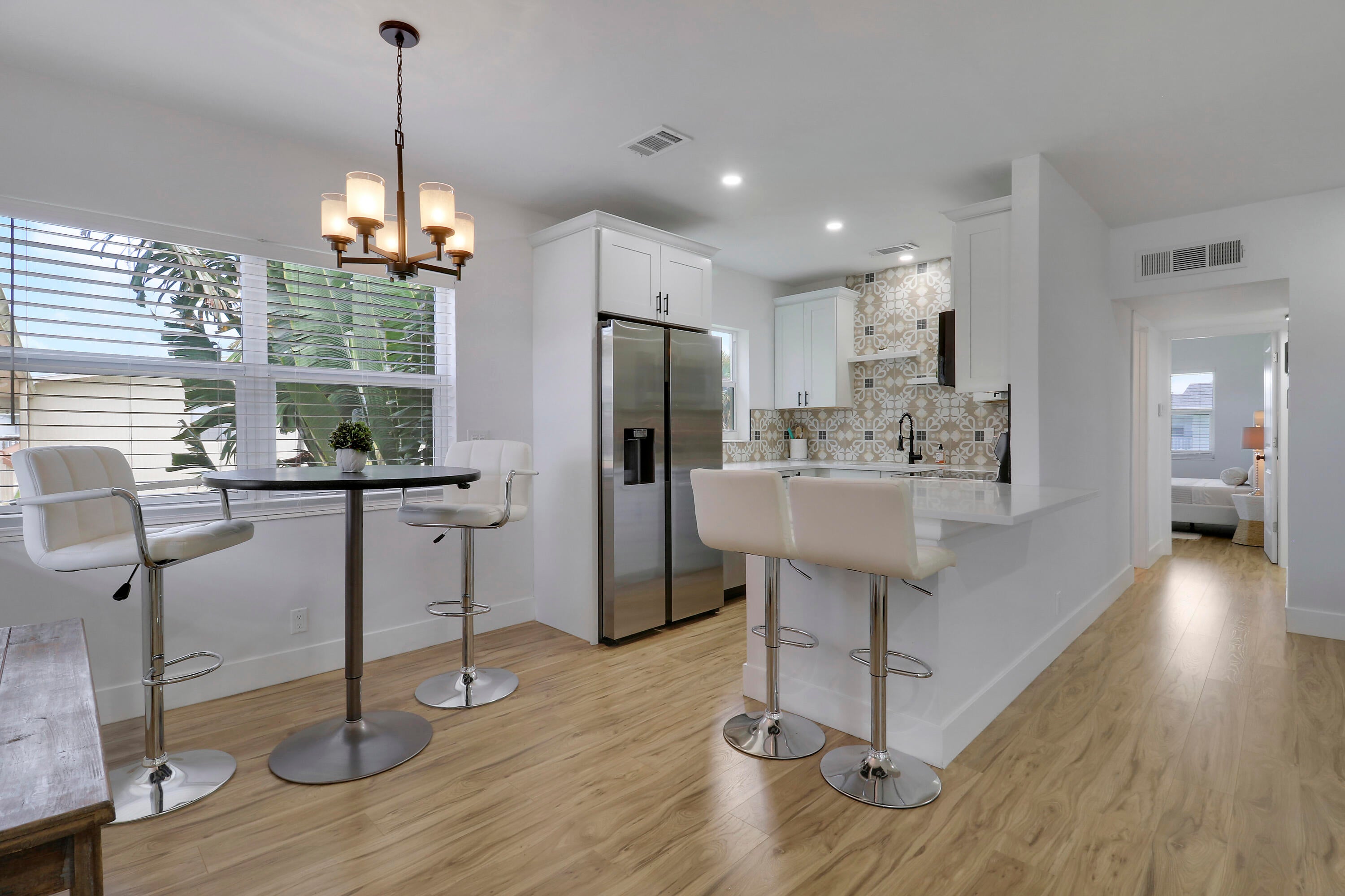 View photos, virtual tours, details... 112 Salisbury E