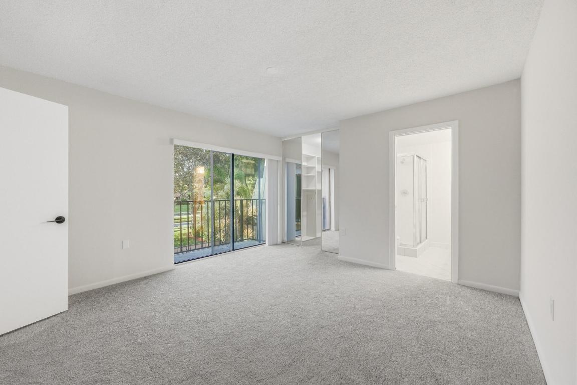 SANDALWOOD LAKES SOUTH - Residential