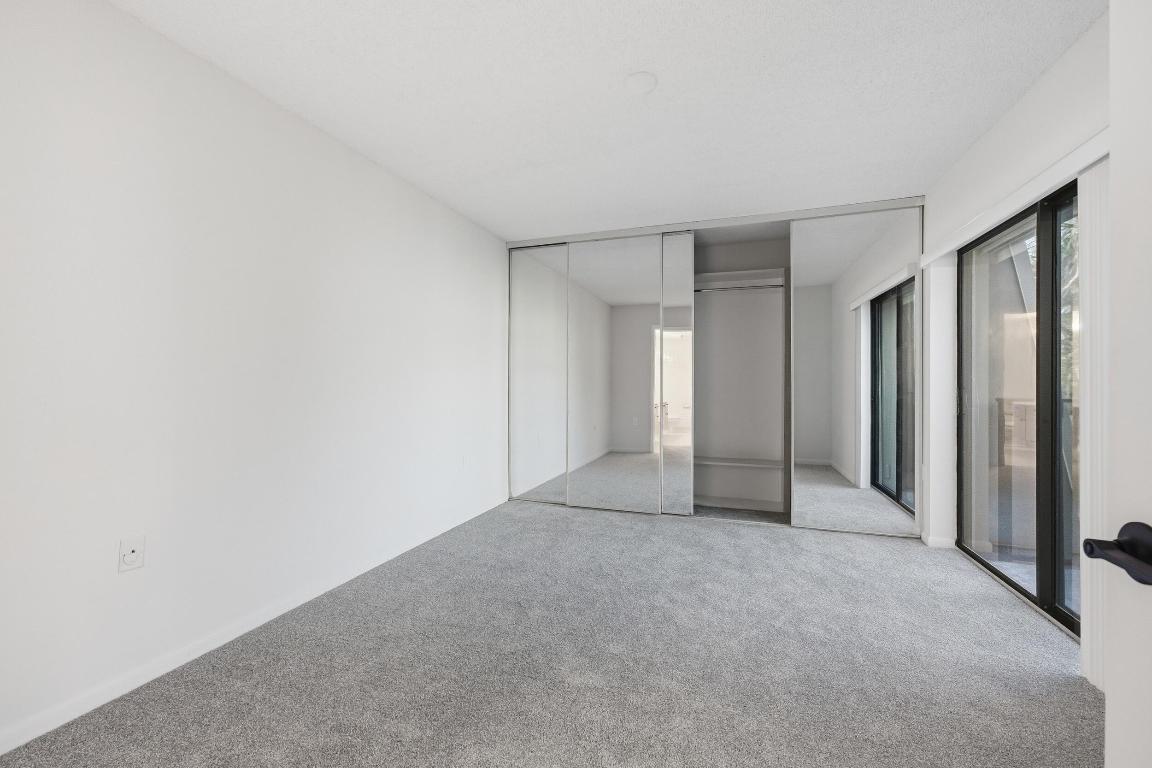 SANDALWOOD LAKES SOUTH - Residential