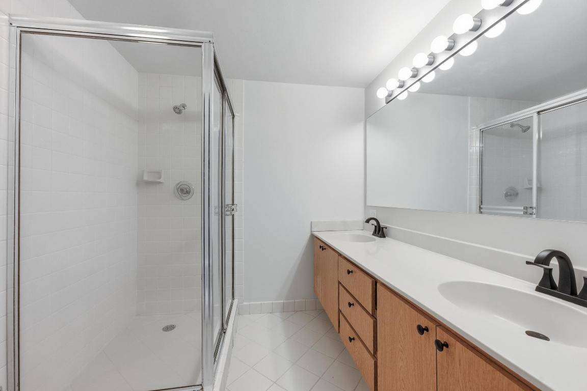 SANDALWOOD LAKES SOUTH - Residential