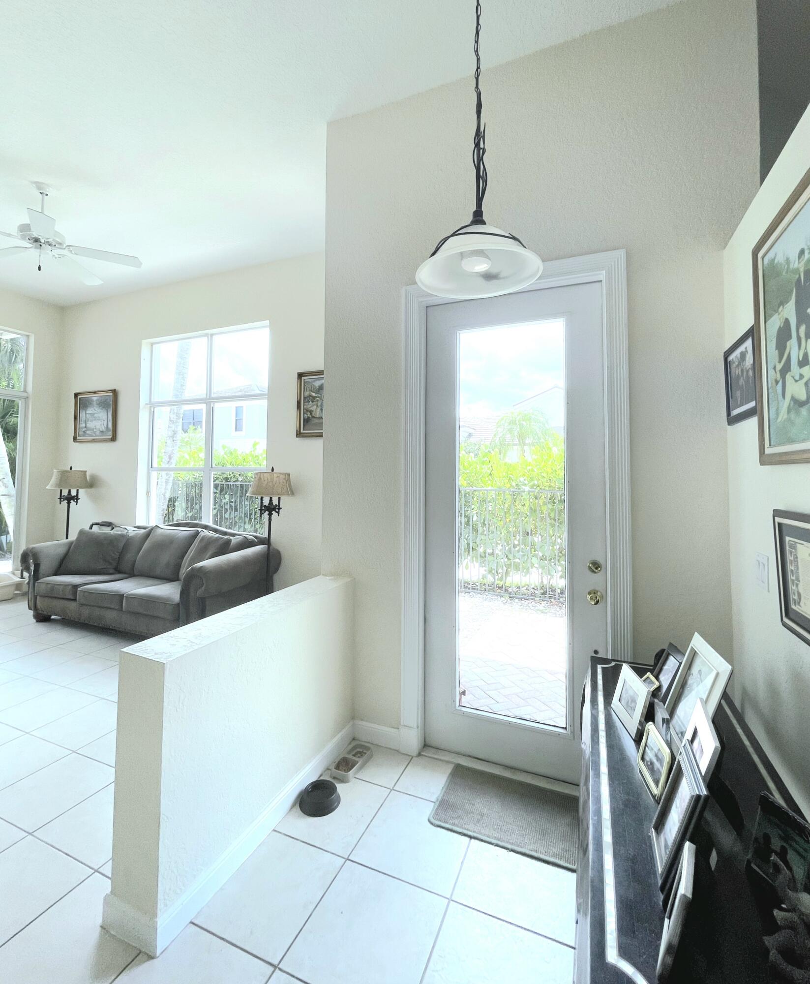 KENSINGTON AT WOODFIELD COUNTRY CLUB - Residential