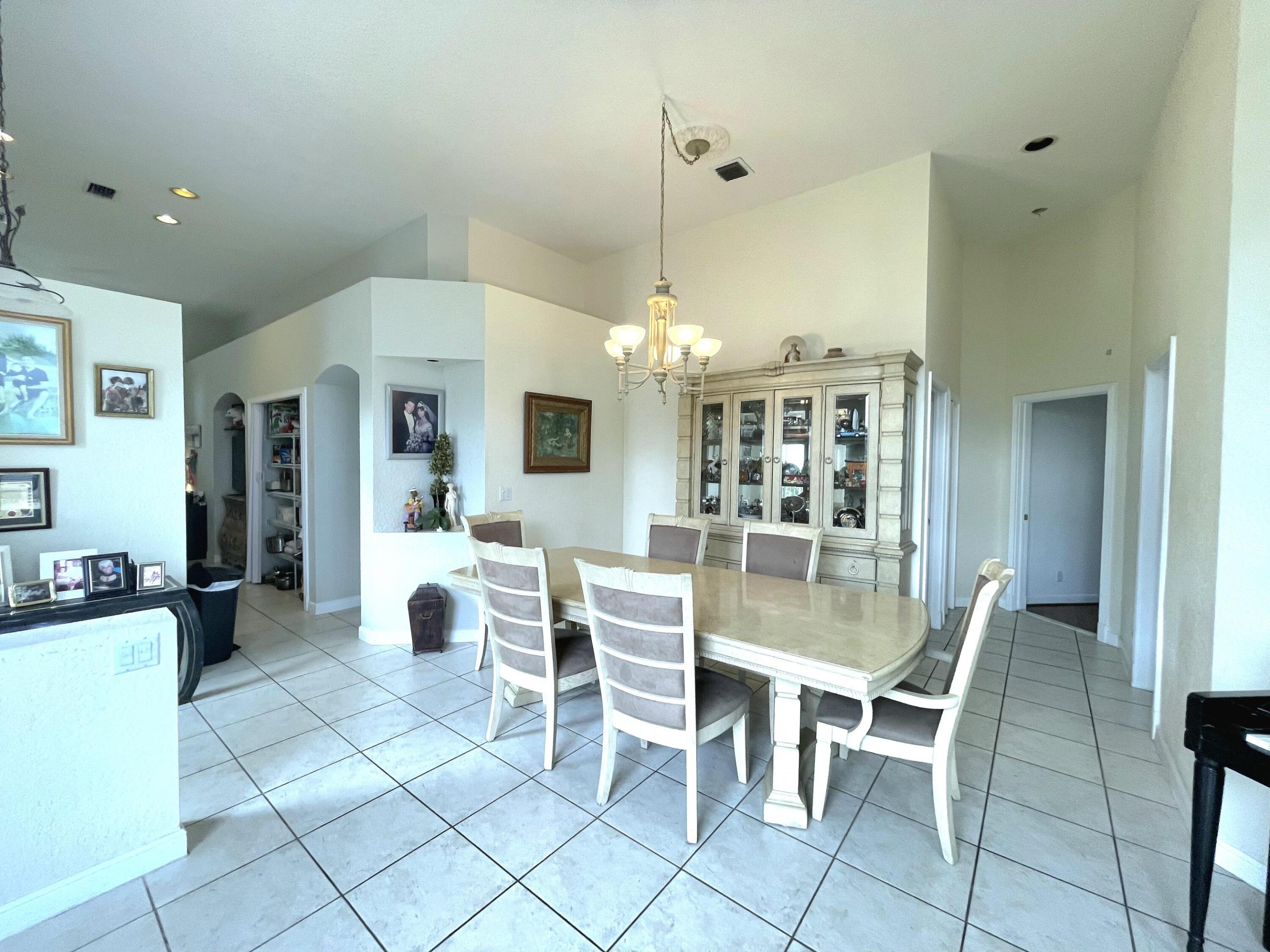 KENSINGTON AT WOODFIELD COUNTRY CLUB - Residential