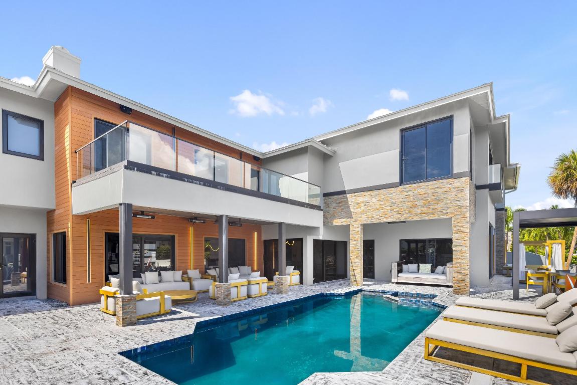 BOCA BAY COLONY - Residential