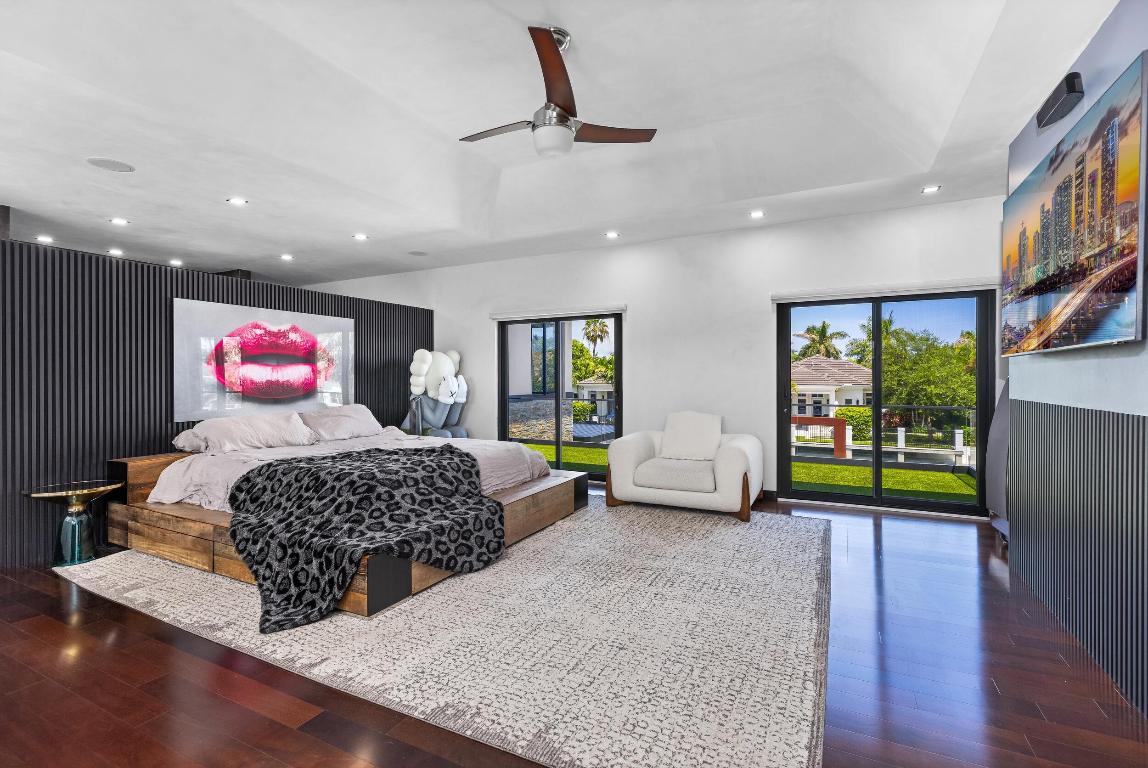 BOCA BAY COLONY - Residential