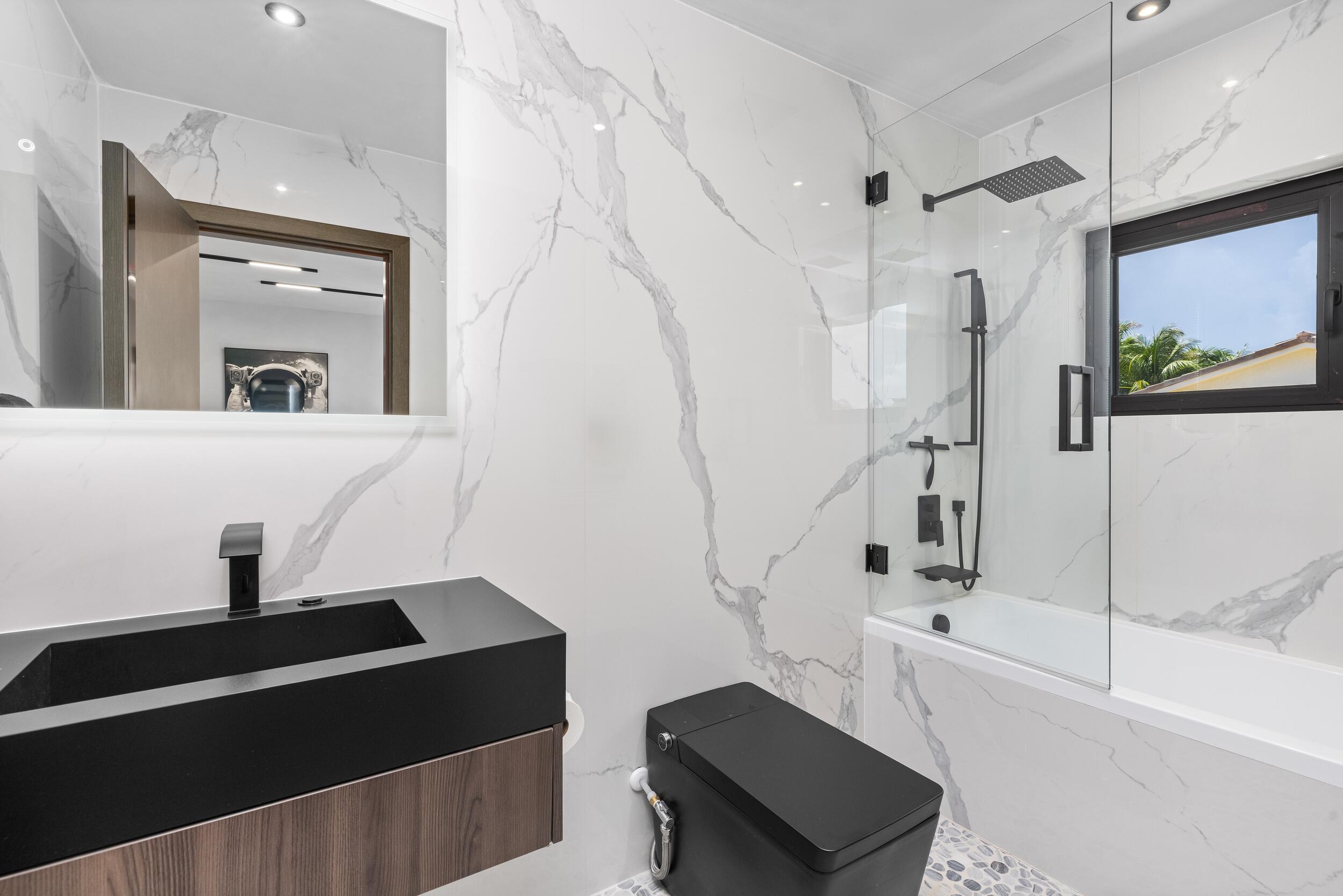 BOCA BAY COLONY - Residential