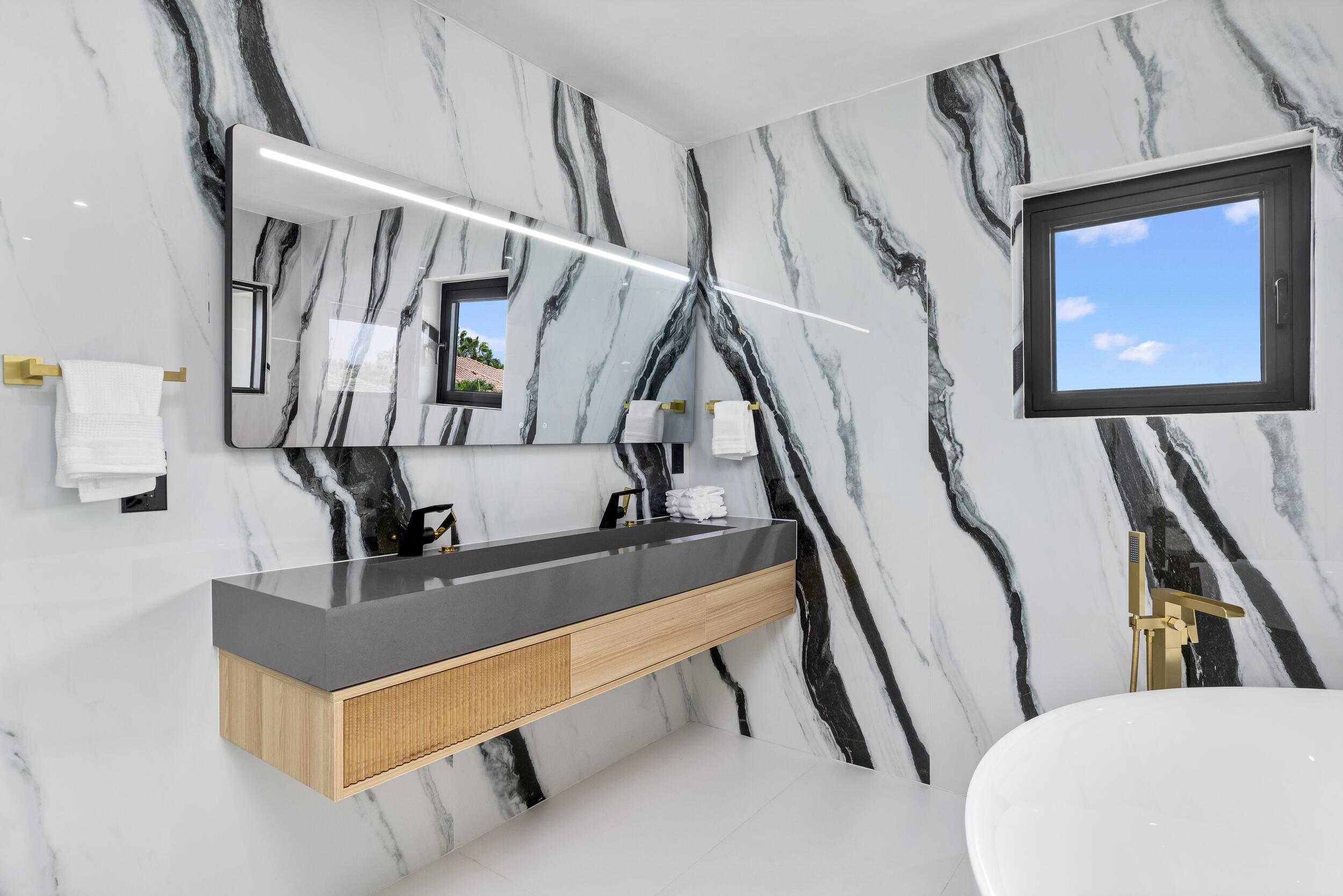 BOCA BAY COLONY - Residential