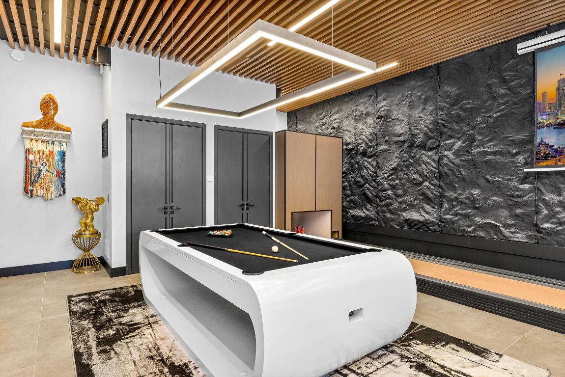 BOCA BAY COLONY - Residential