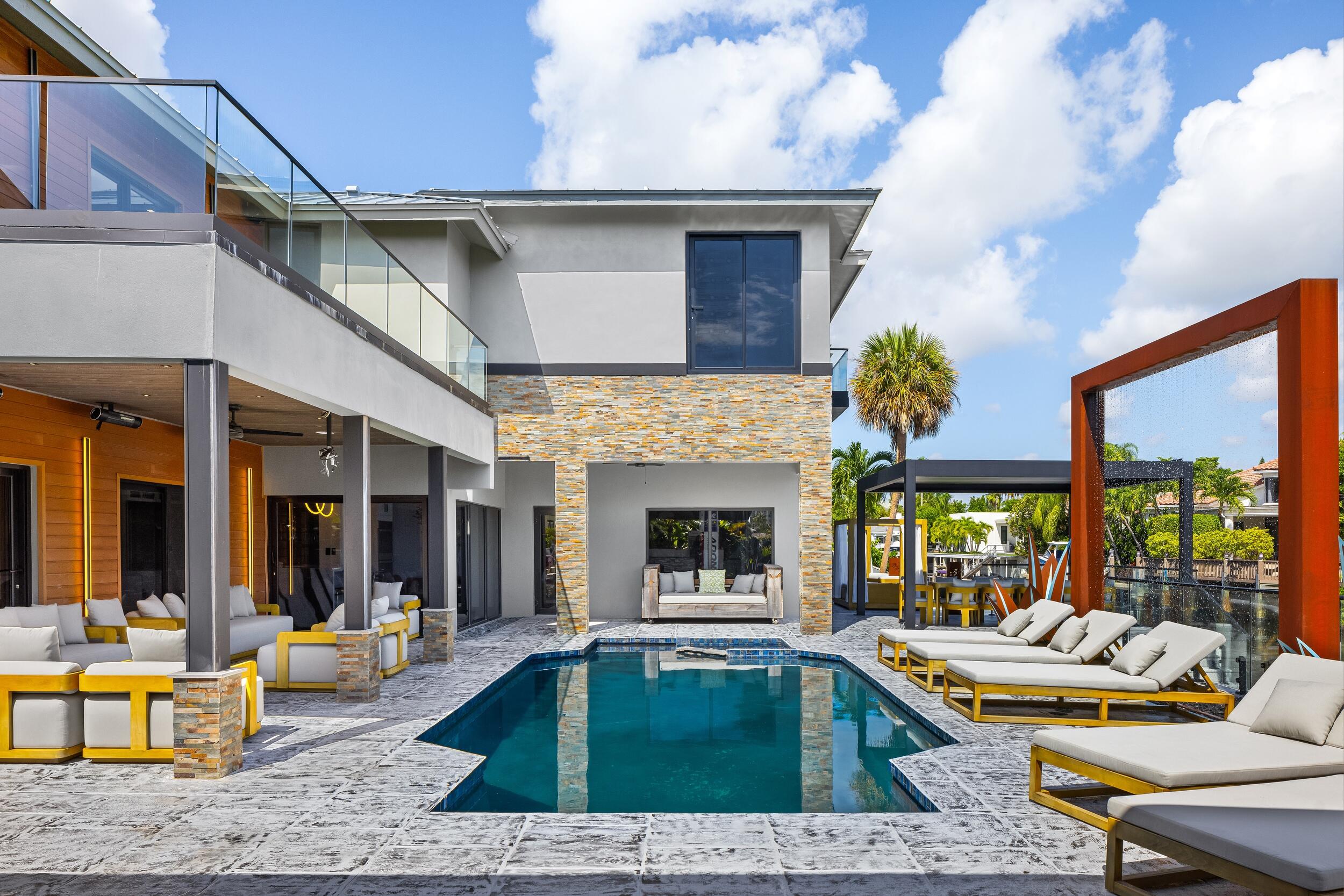 BOCA BAY COLONY - Residential