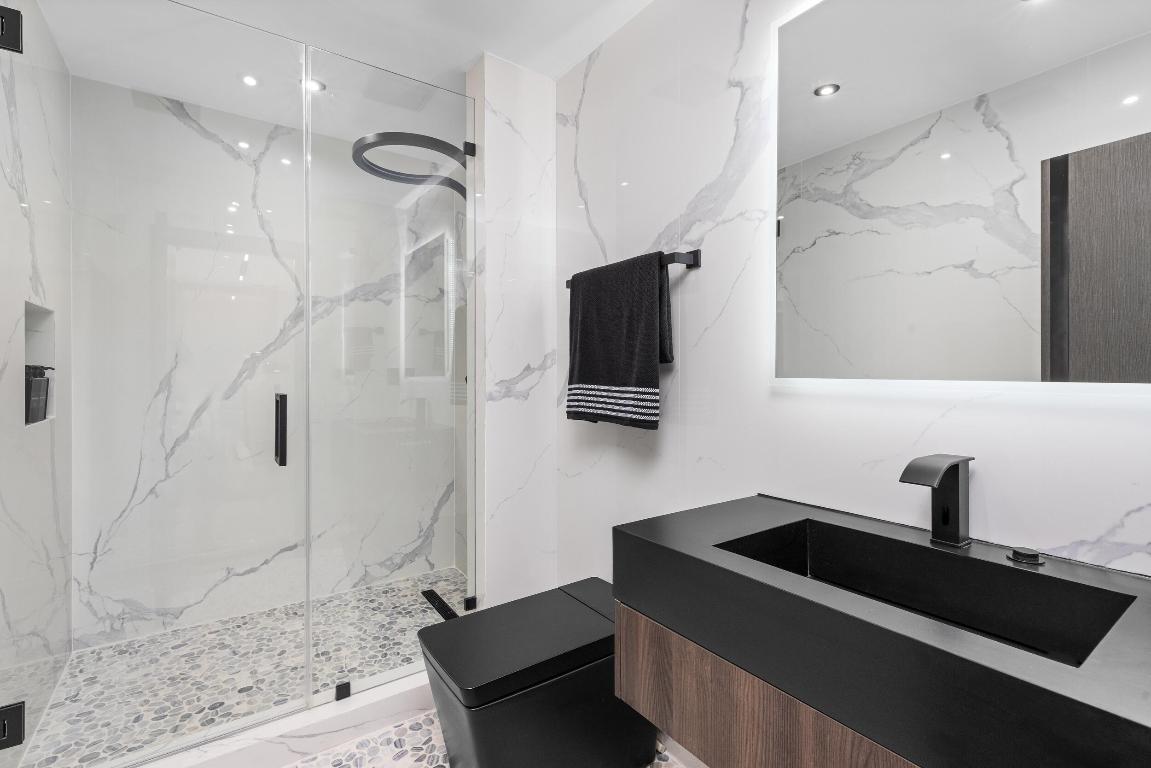 BOCA BAY COLONY - Residential