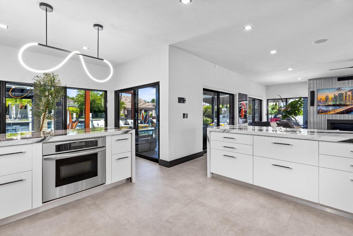 BOCA BAY COLONY - Residential