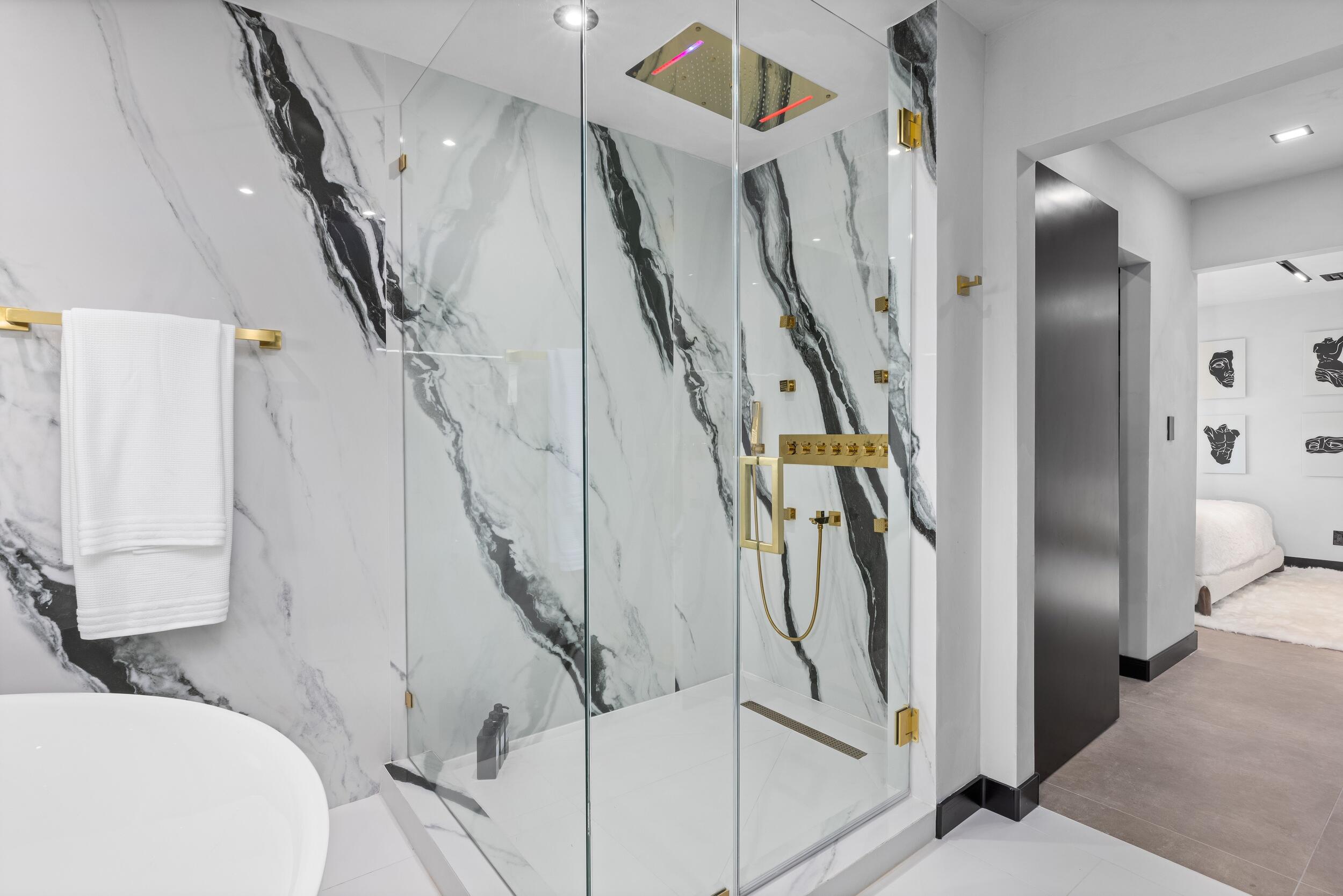 BOCA BAY COLONY - Residential