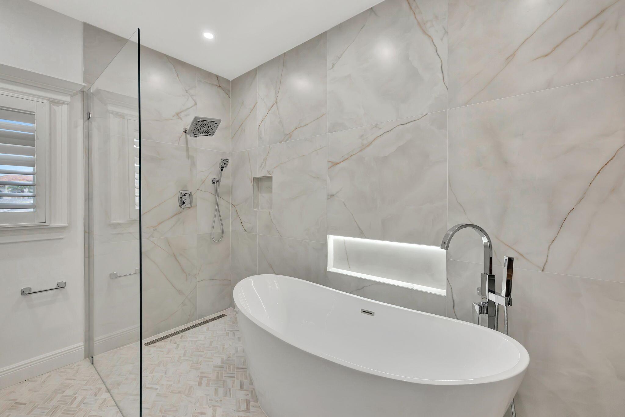 TROPIC ISLE 3RD SEC - Residential