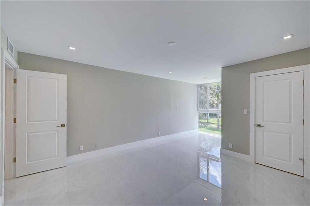 WYNMOOR VILLAGE - Residential