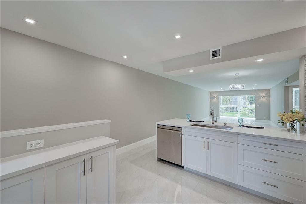 WYNMOOR VILLAGE - Residential