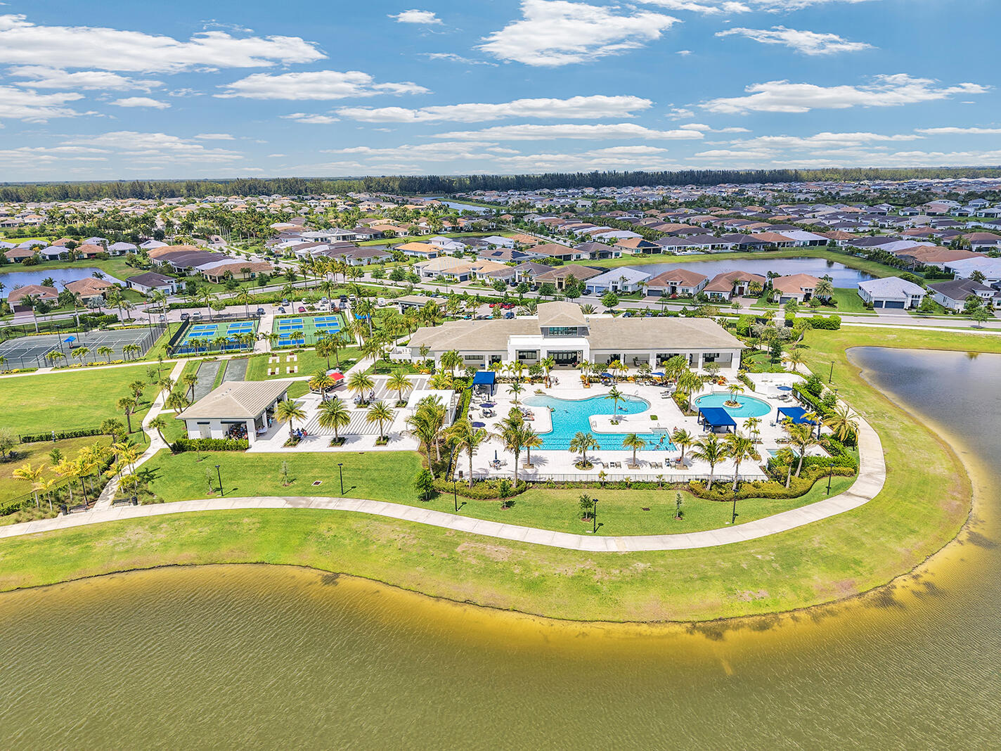 CRESSWIND PALM BEACH PHASE 3 - Residential