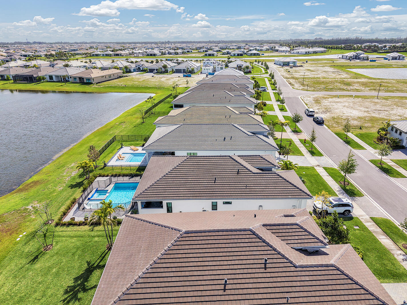 CRESSWIND PALM BEACH PHASE 3 - Residential