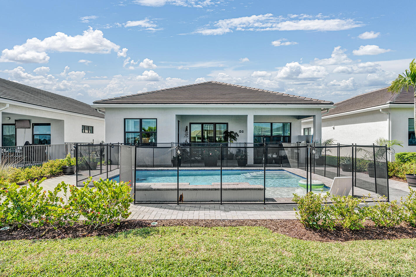 CRESSWIND PALM BEACH PHASE 3 - Residential