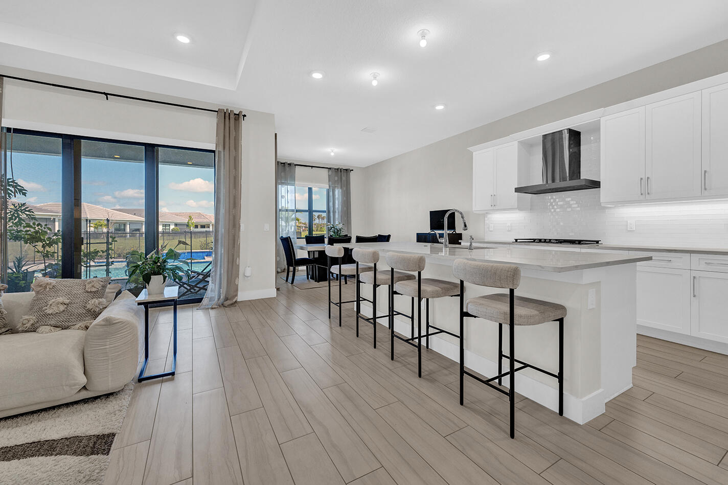 CRESSWIND PALM BEACH PHASE 3 - Residential