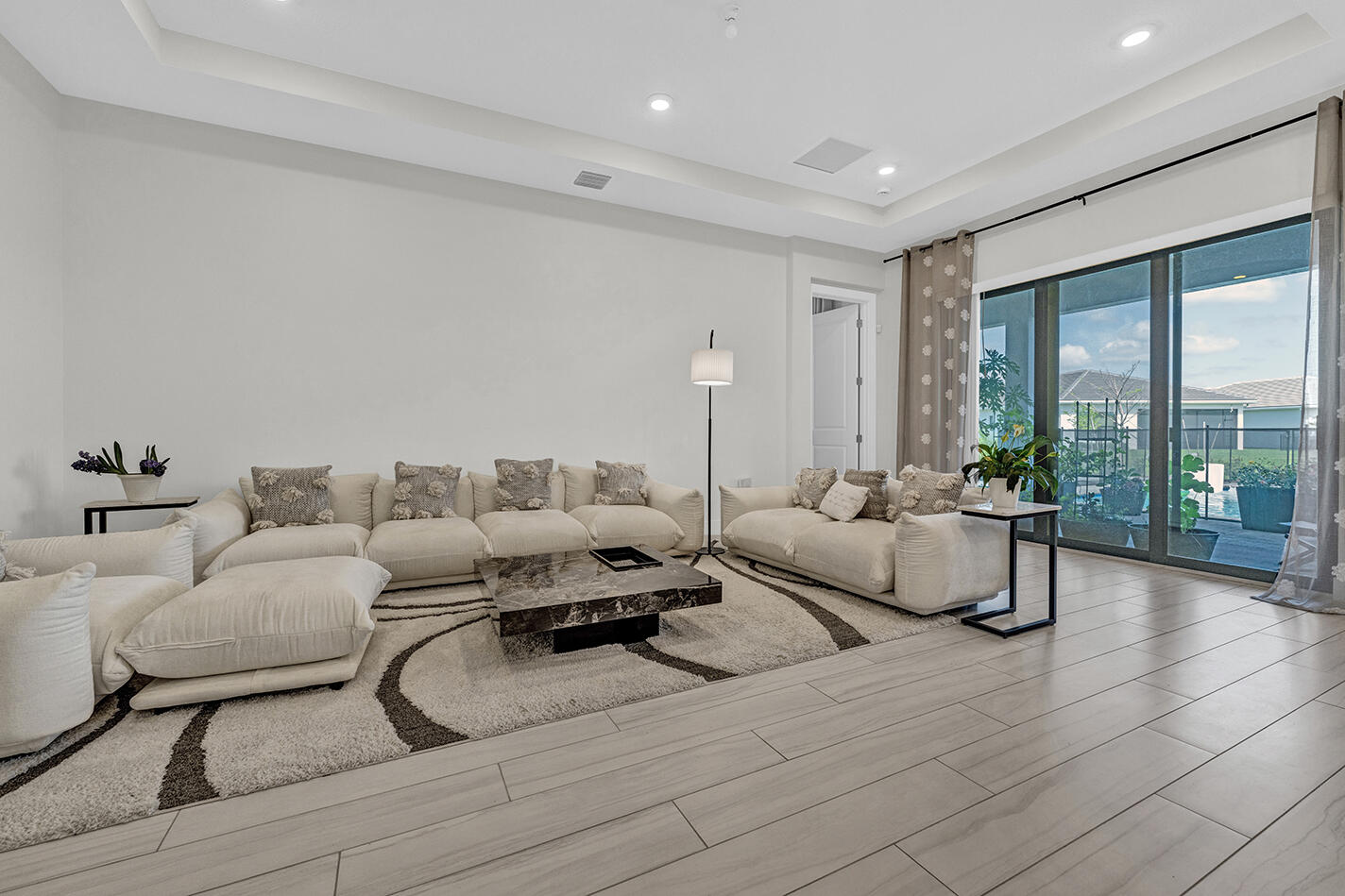 CRESSWIND PALM BEACH PHASE 3 - Residential