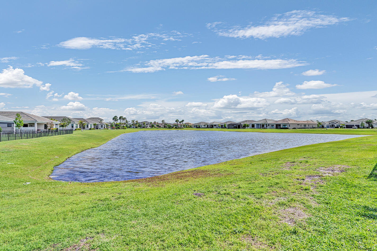 CRESSWIND PALM BEACH PHASE 3 - Residential