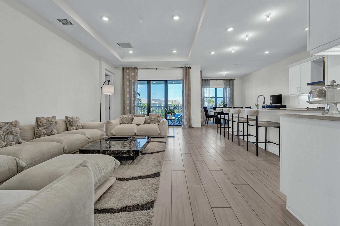 CRESSWIND PALM BEACH PHASE 3 - Residential