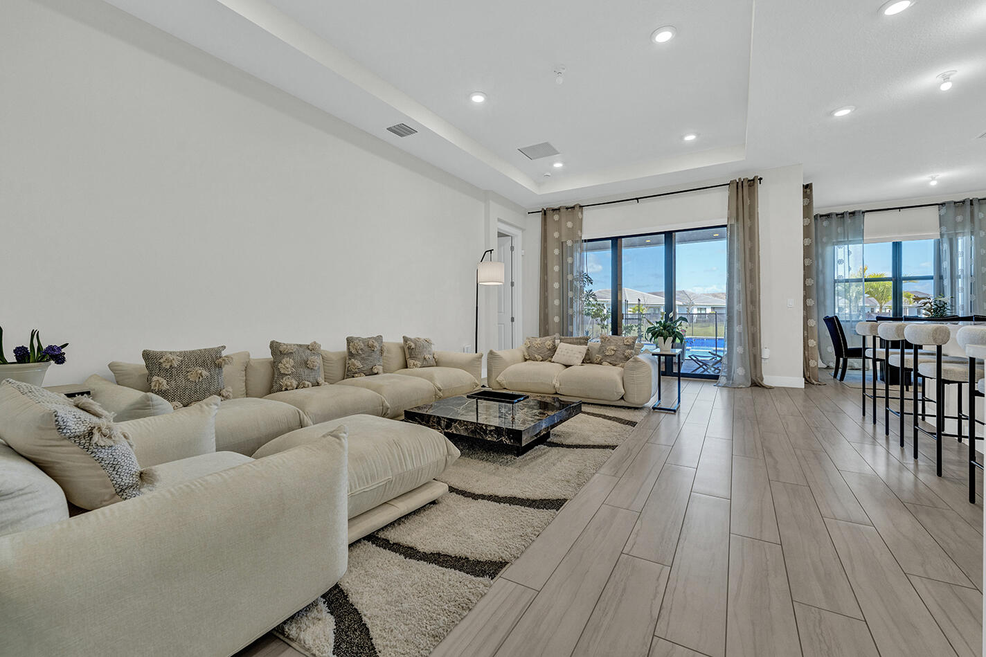 CRESSWIND PALM BEACH PHASE 3 - Residential