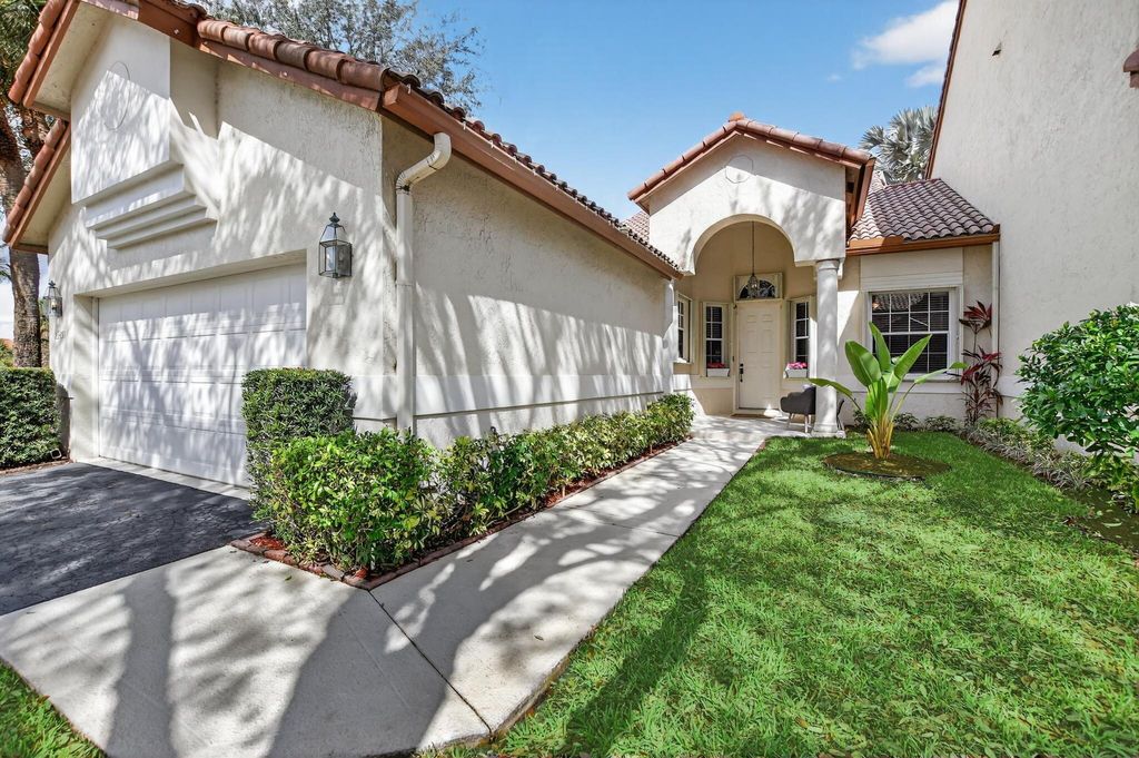 Photo of 23451 Water Circle, Boca Raton, FL 33486 (MLS # R11168370)