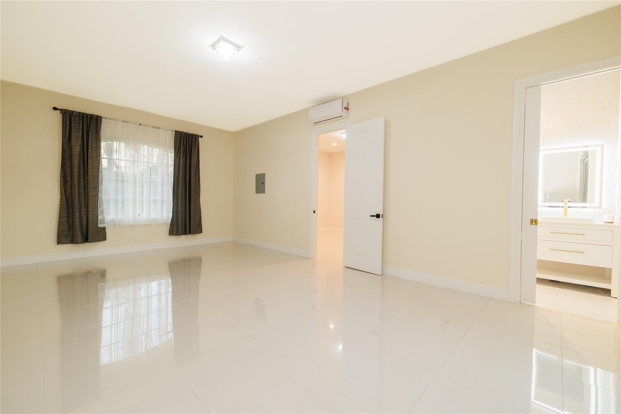 Loxahatchee Lakes - Residential