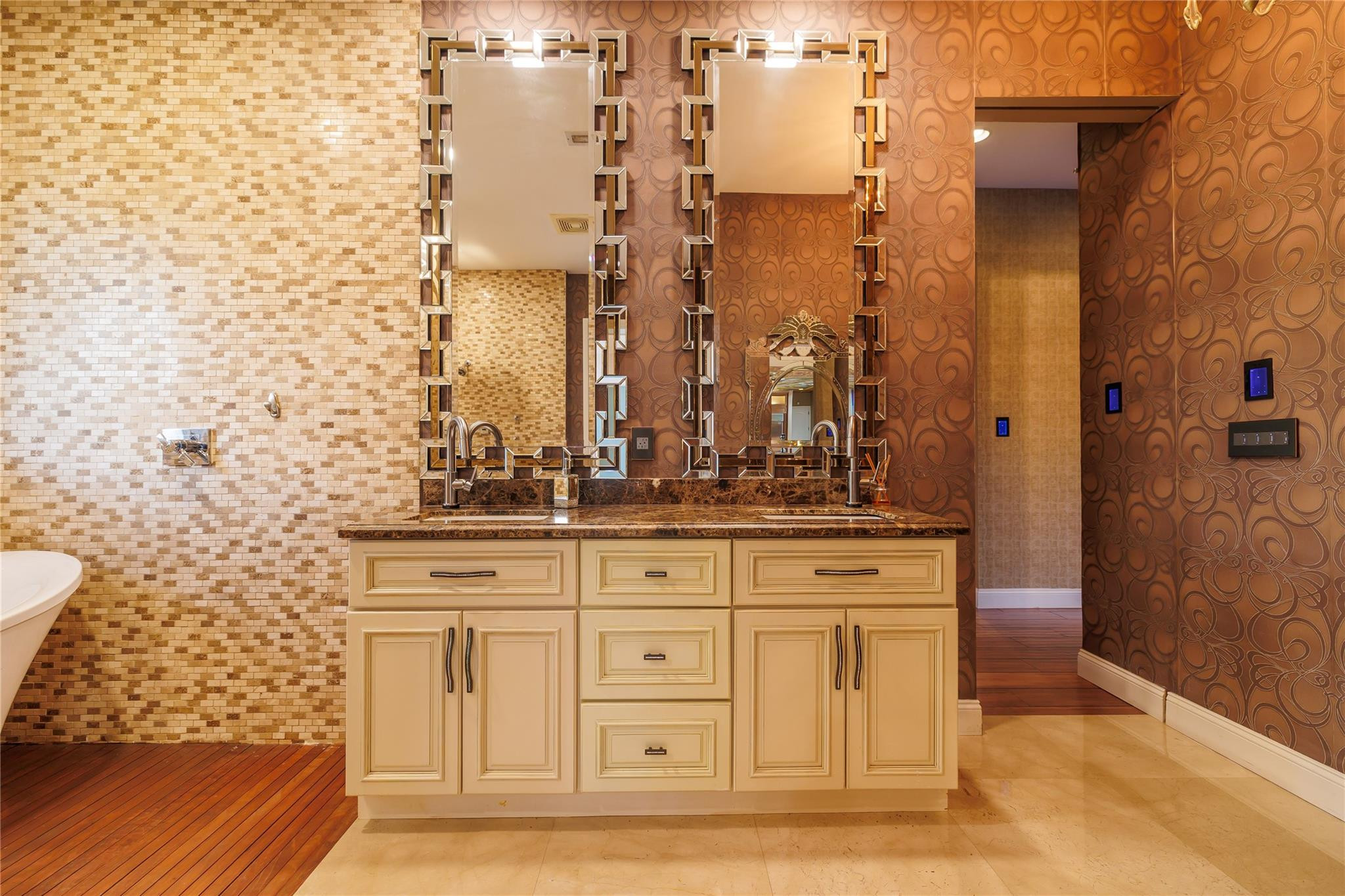 Loxahatchee Lakes - Residential