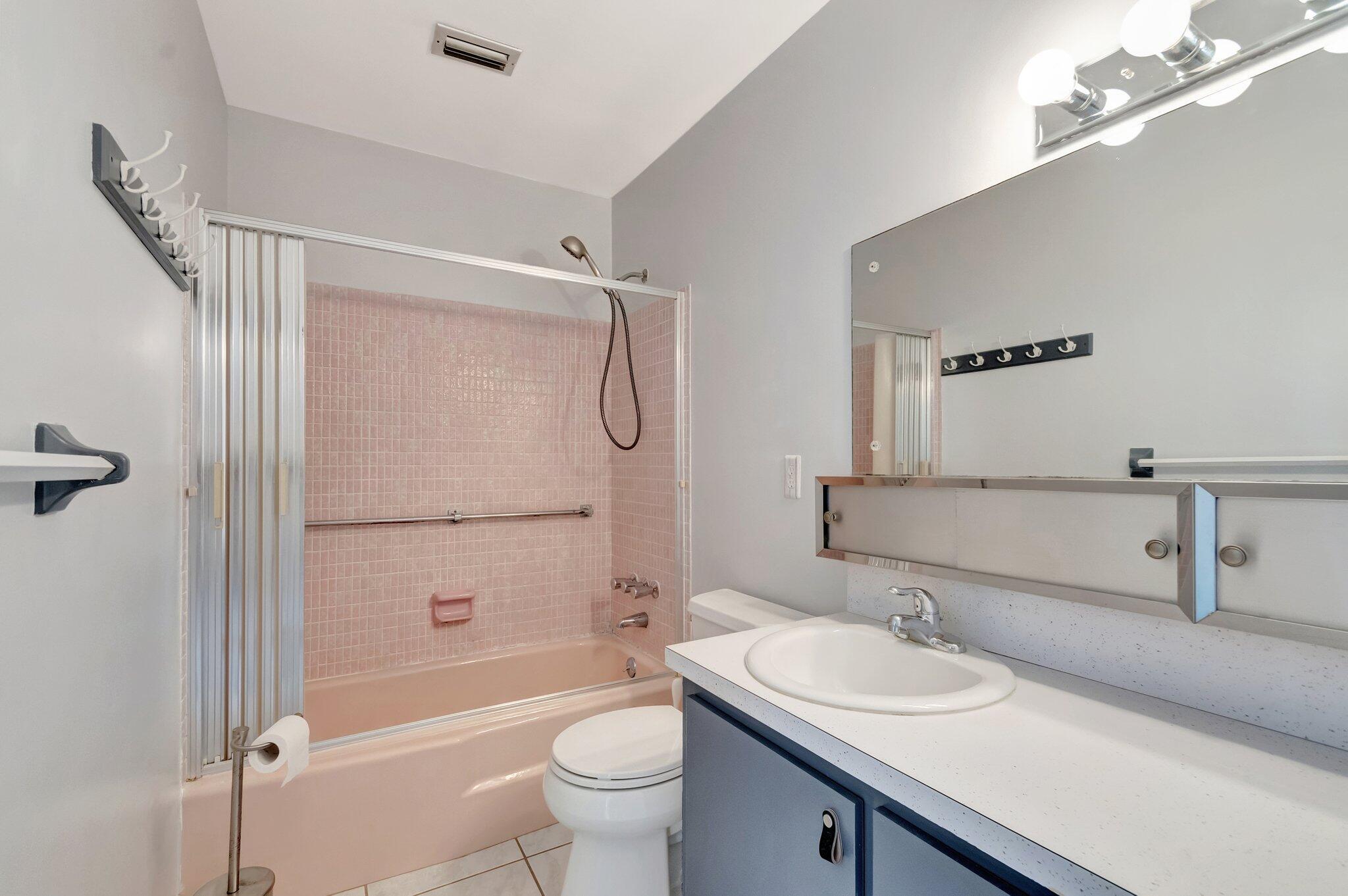 Cresthaven Villas No 2 - Residential