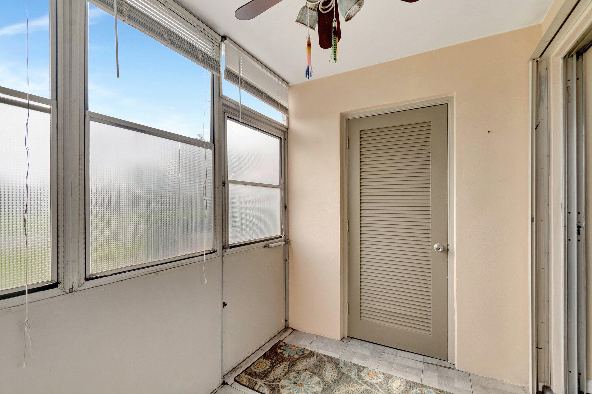 Cresthaven Villas No 2 - Residential