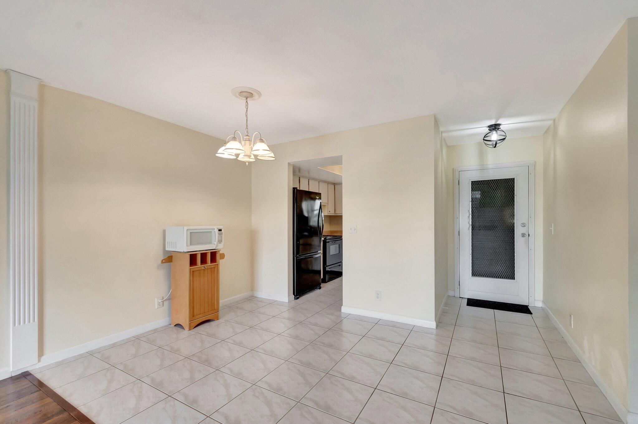 Cresthaven Villas No 2 - Residential