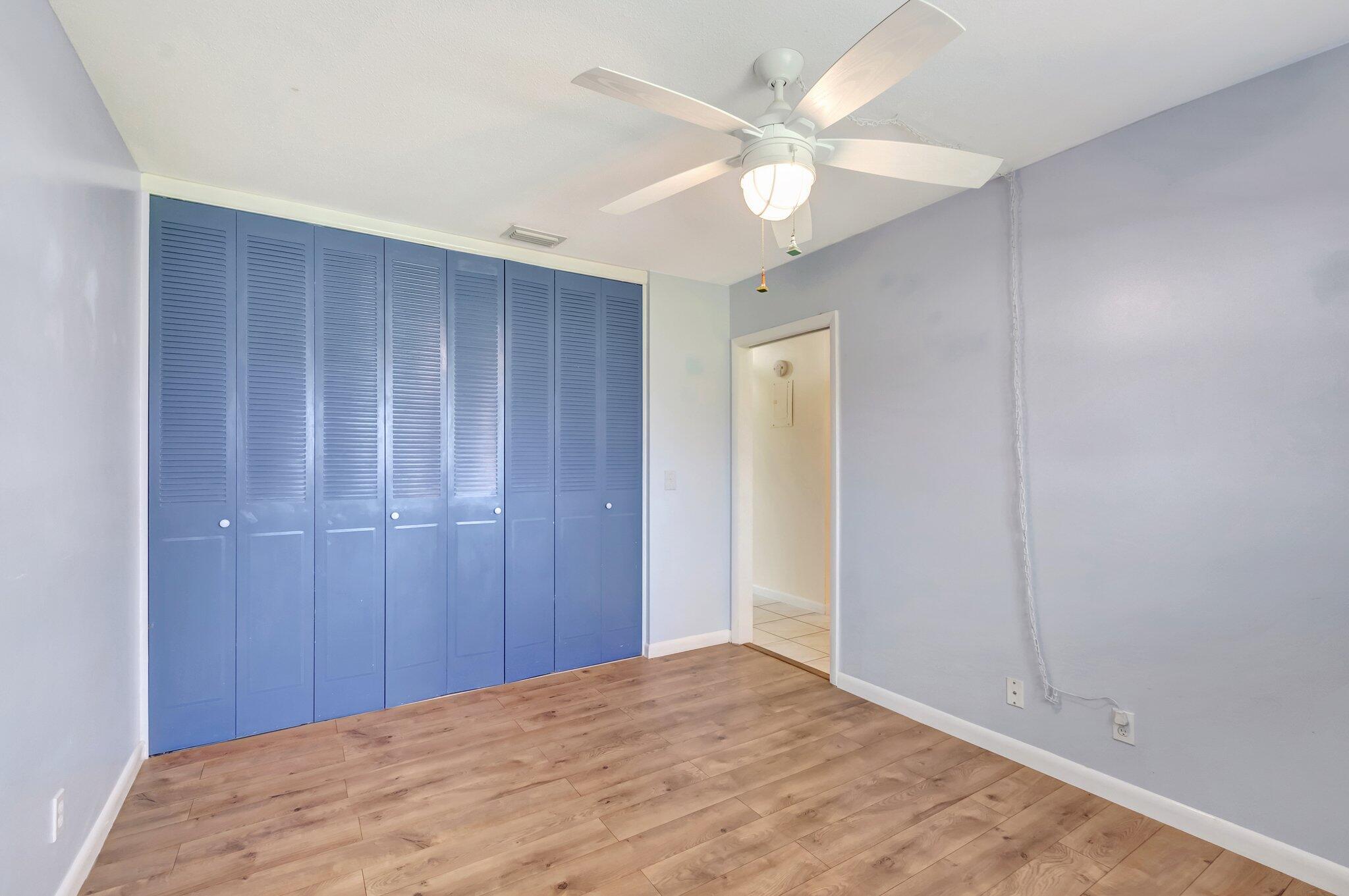 Cresthaven Villas No 2 - Residential