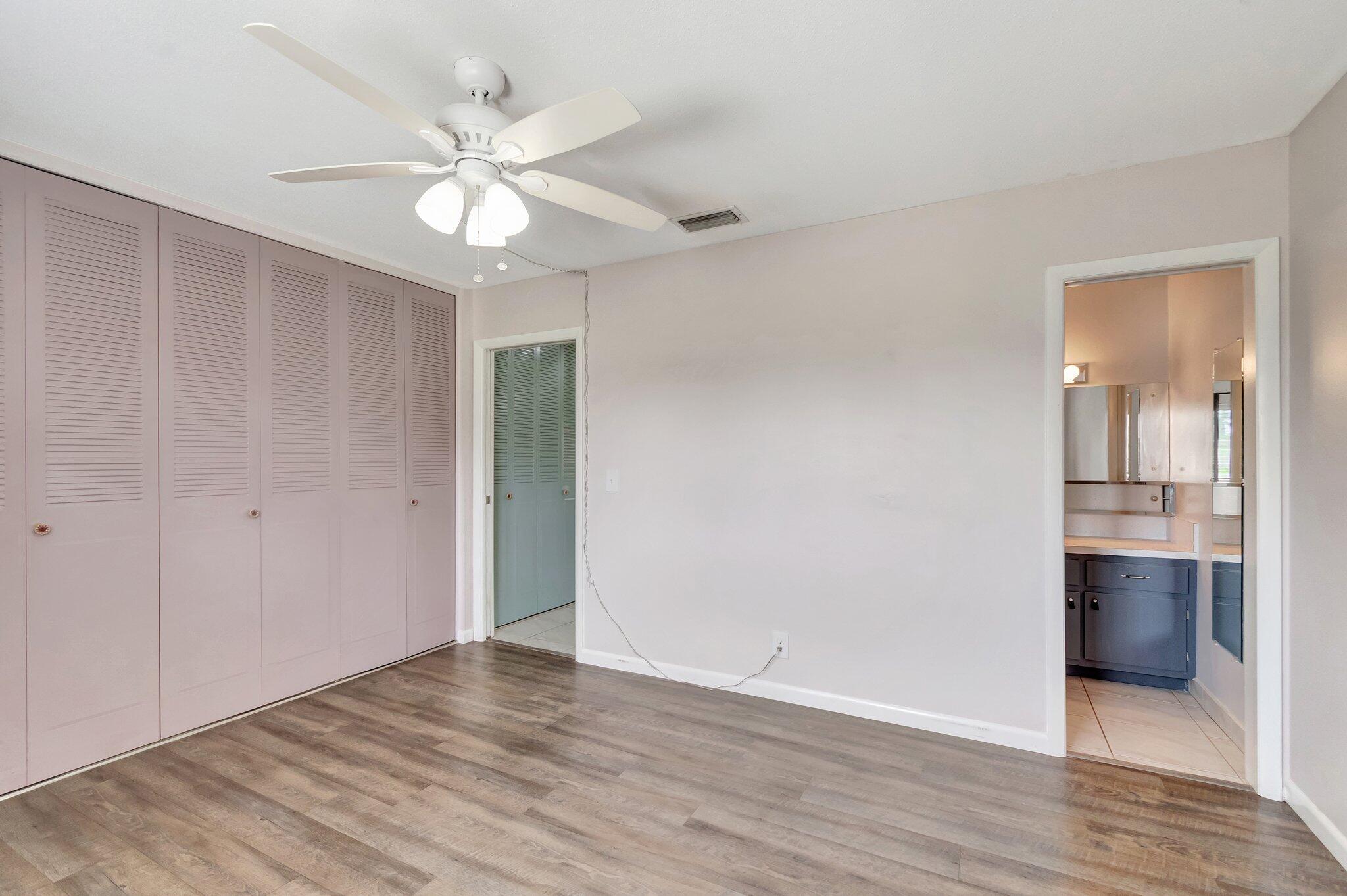 Cresthaven Villas No 2 - Residential