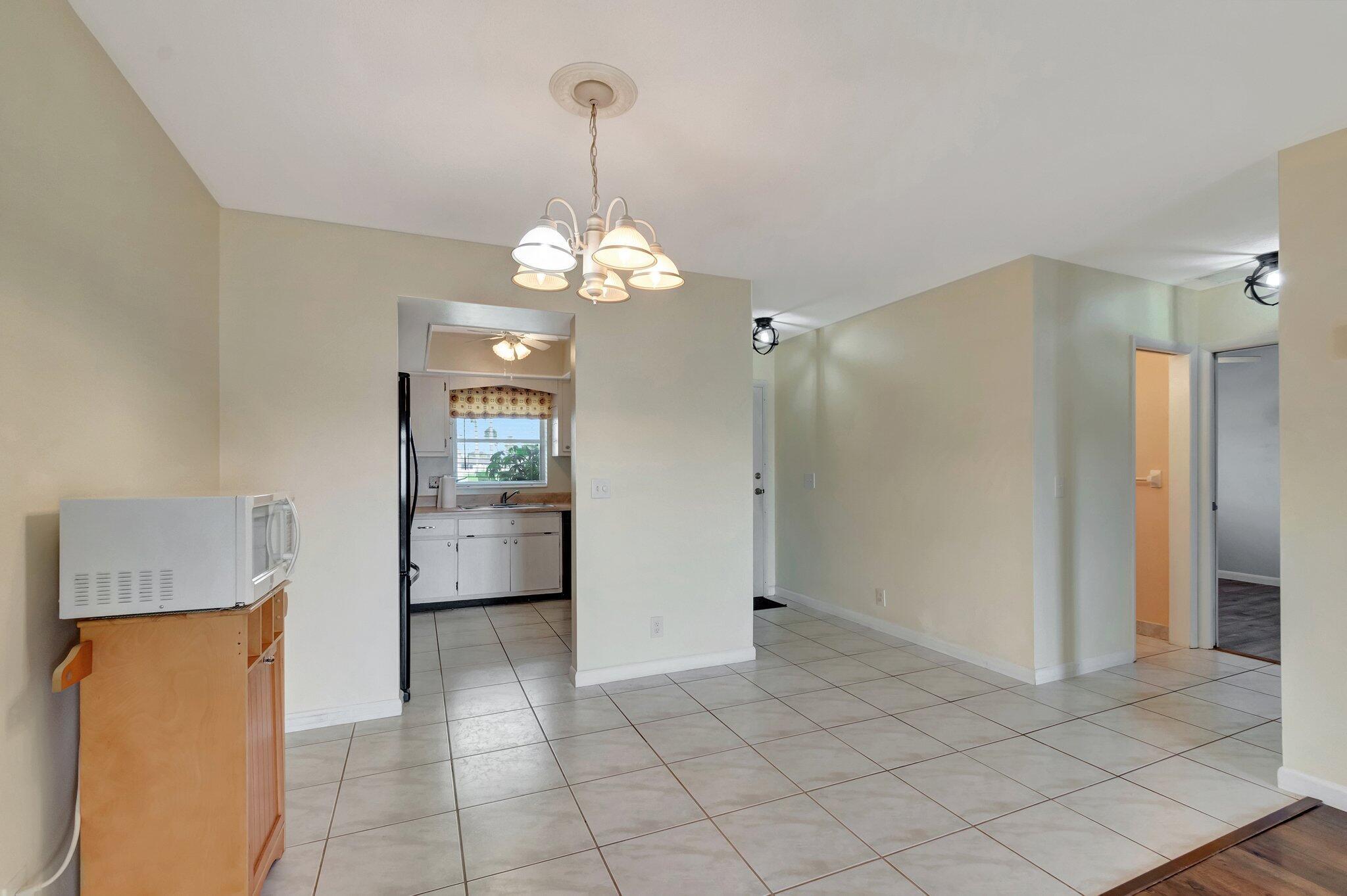 Cresthaven Villas No 2 - Residential