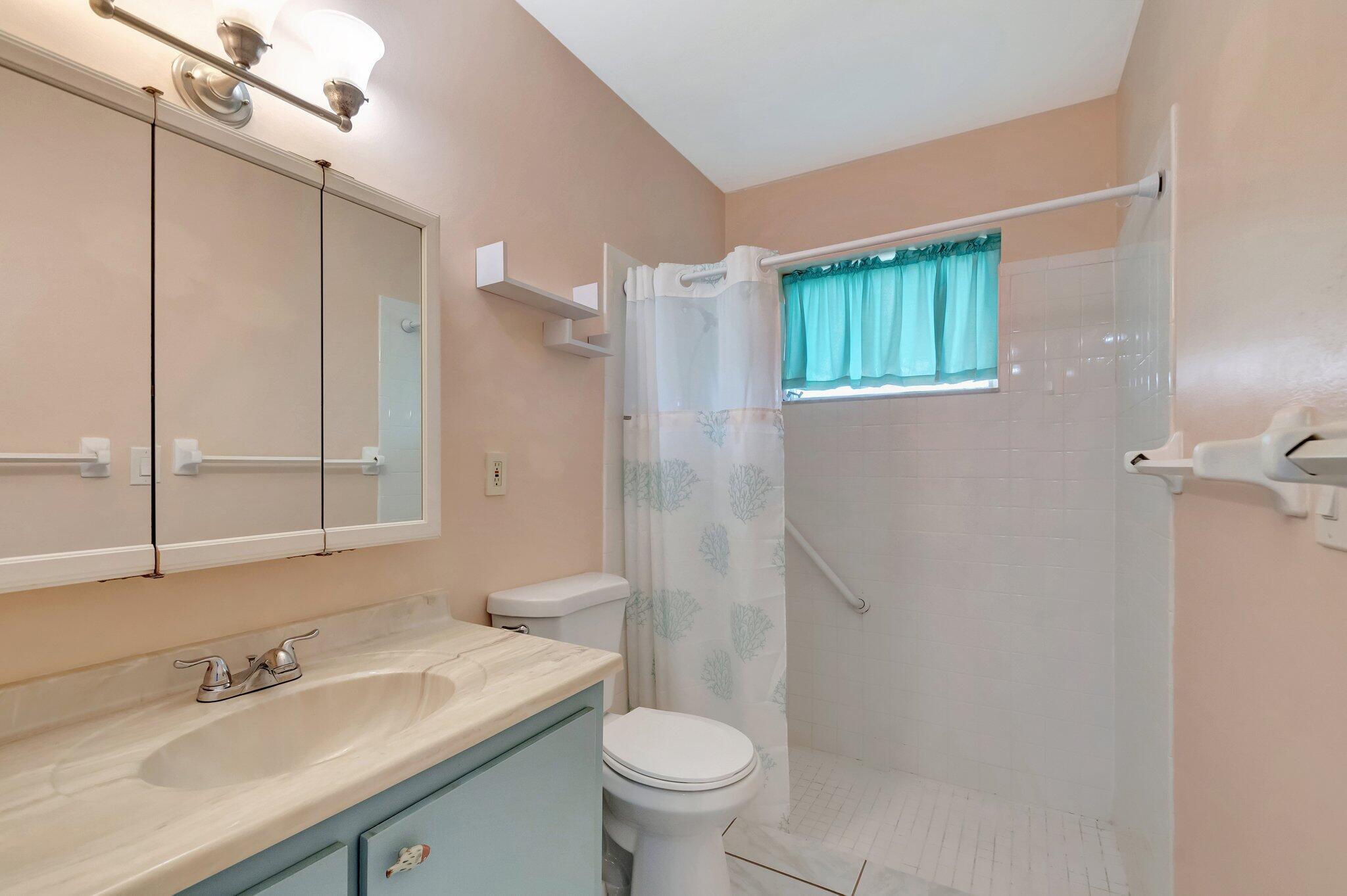 Cresthaven Villas No 2 - Residential