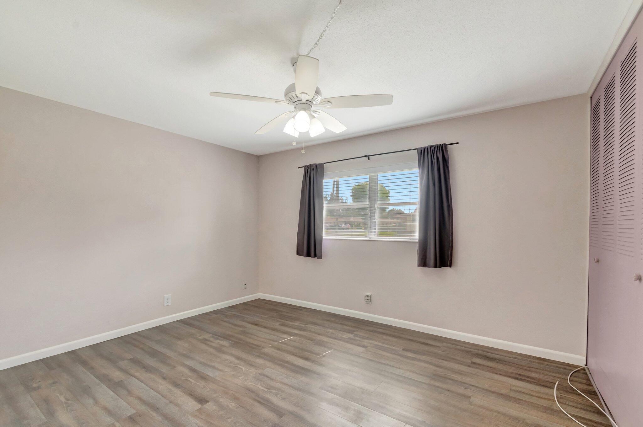 Cresthaven Villas No 2 - Residential