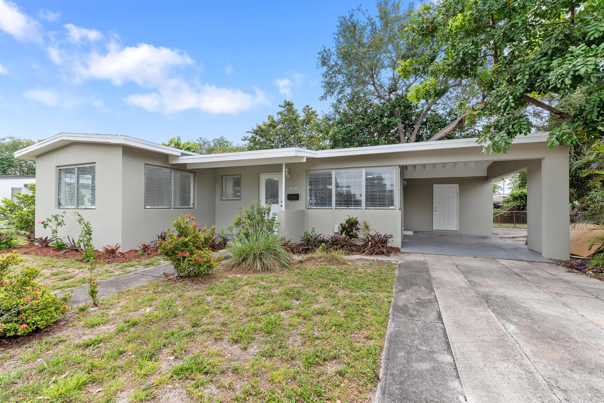 918 NW 14th Court