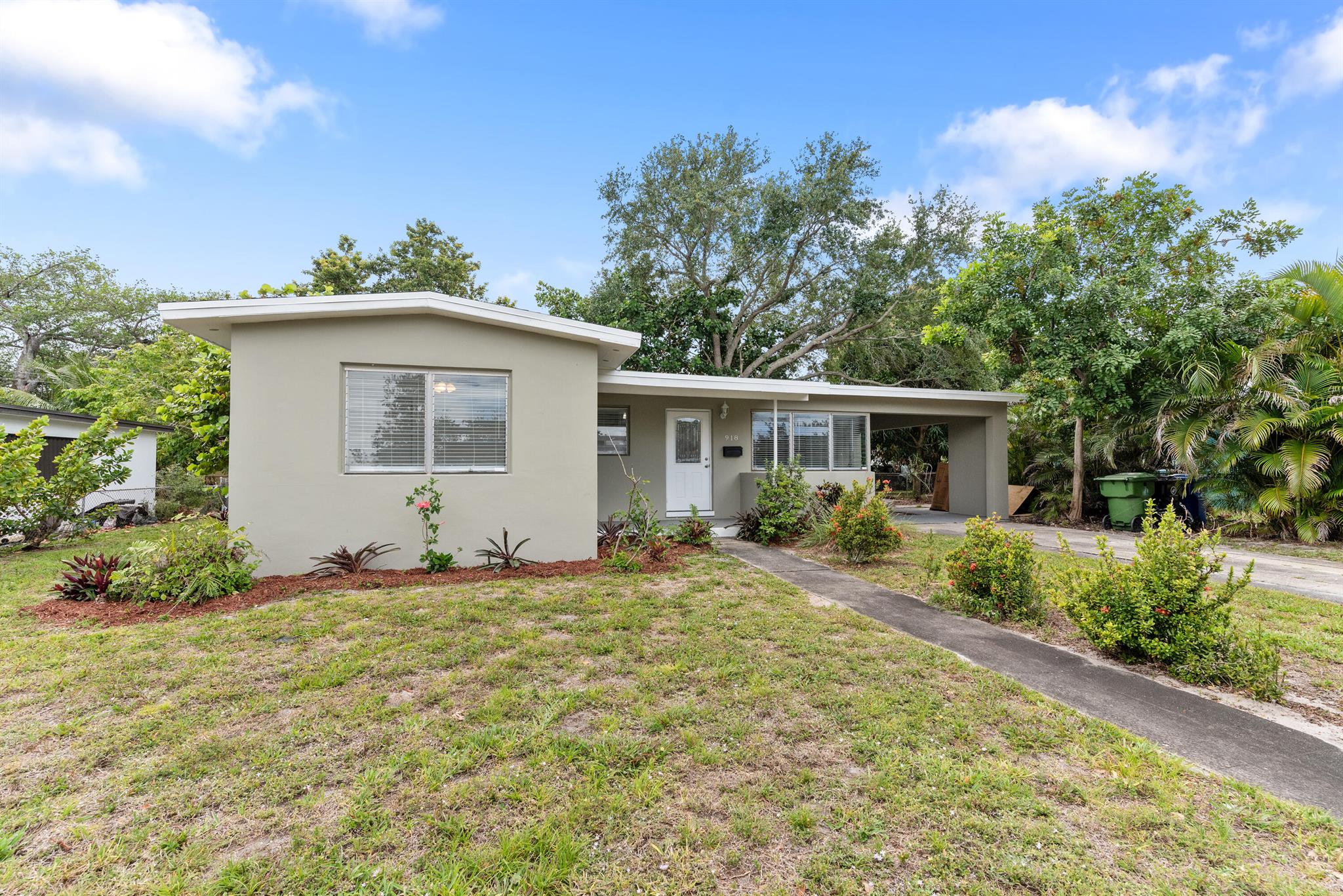 918 NW 14th Court