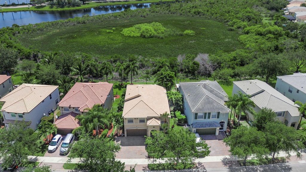 Photo of 11790 SW Bennington Circle, Port Saint Lucie, FL 34987 (MLS # R10982729)
