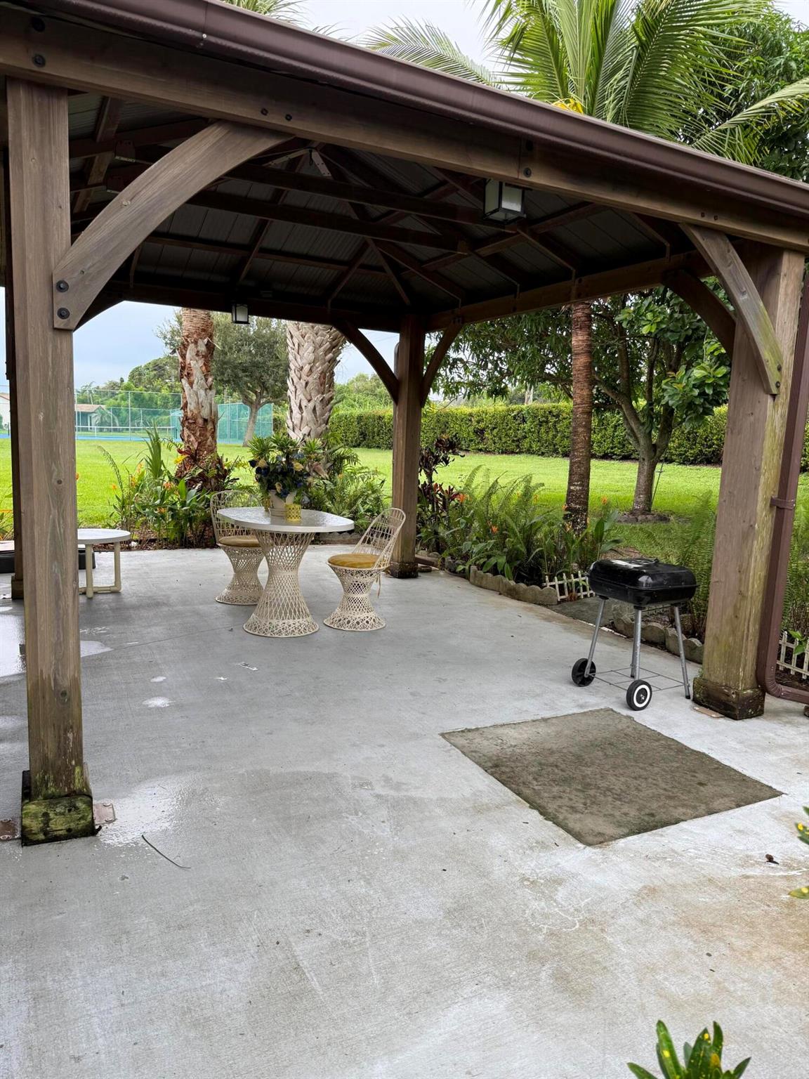 BUTTONWOOD 2 - Residential Lease