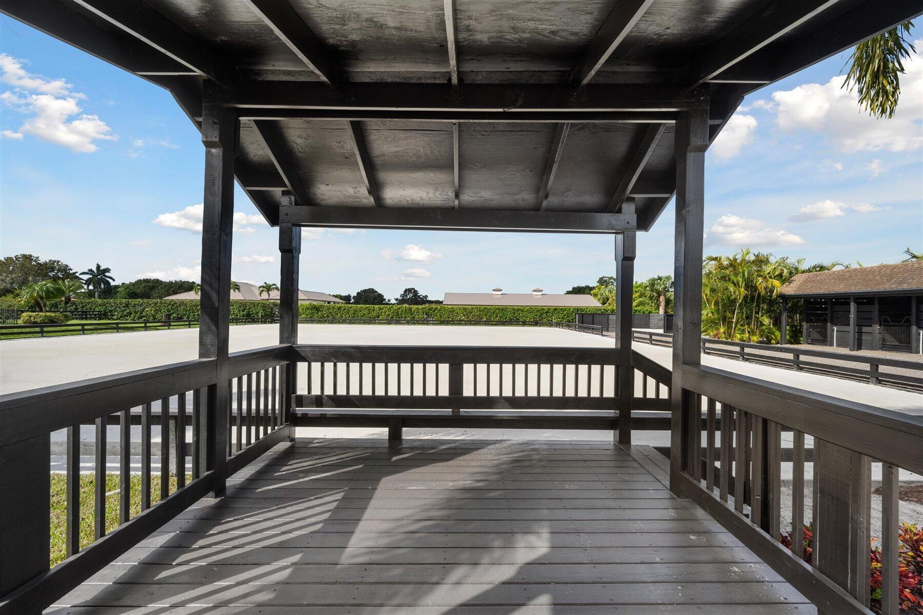 SADDLE TRAIL PARK OF WELL - Residential