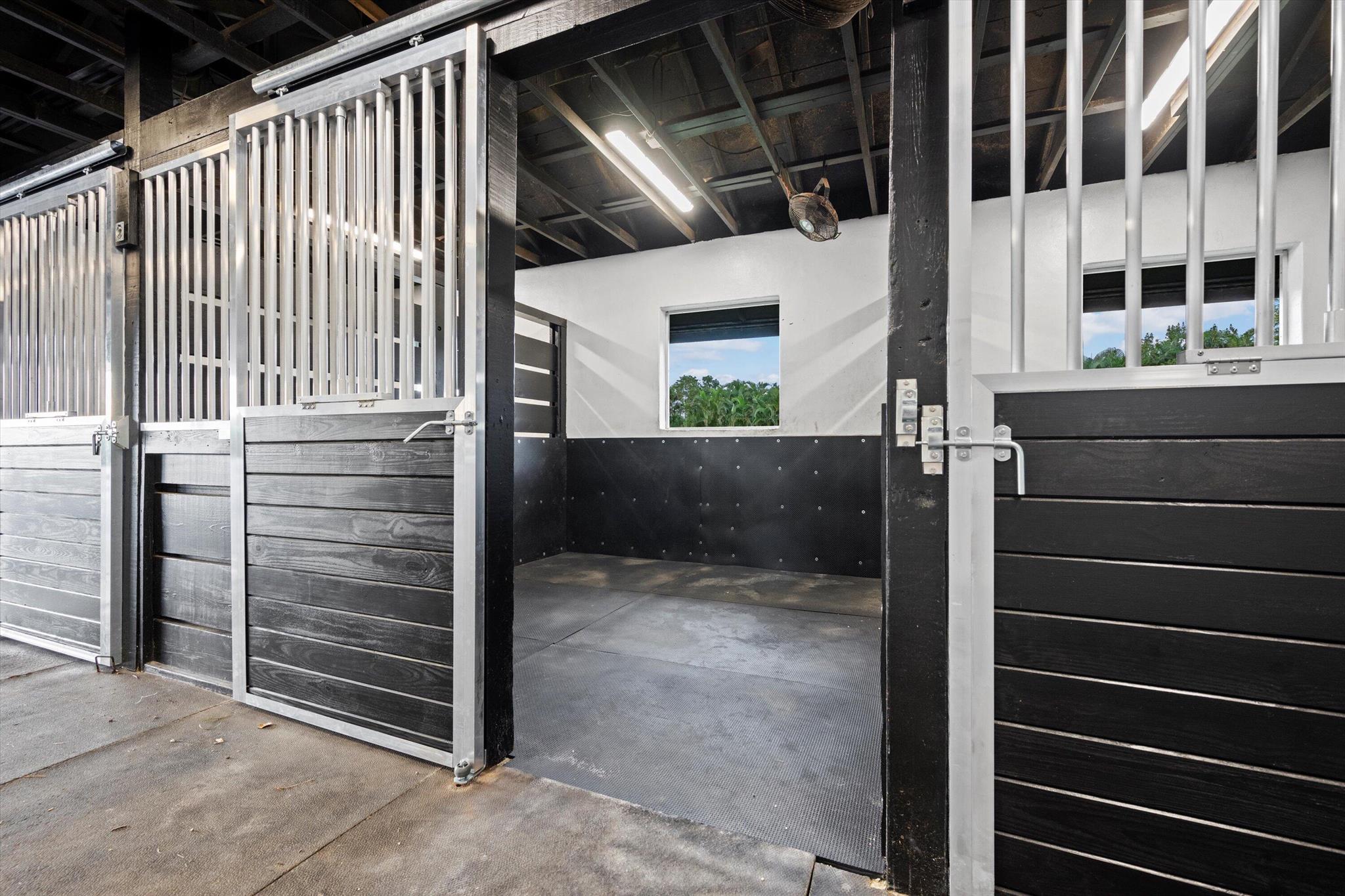 SADDLE TRAIL PARK OF WELL - Residential