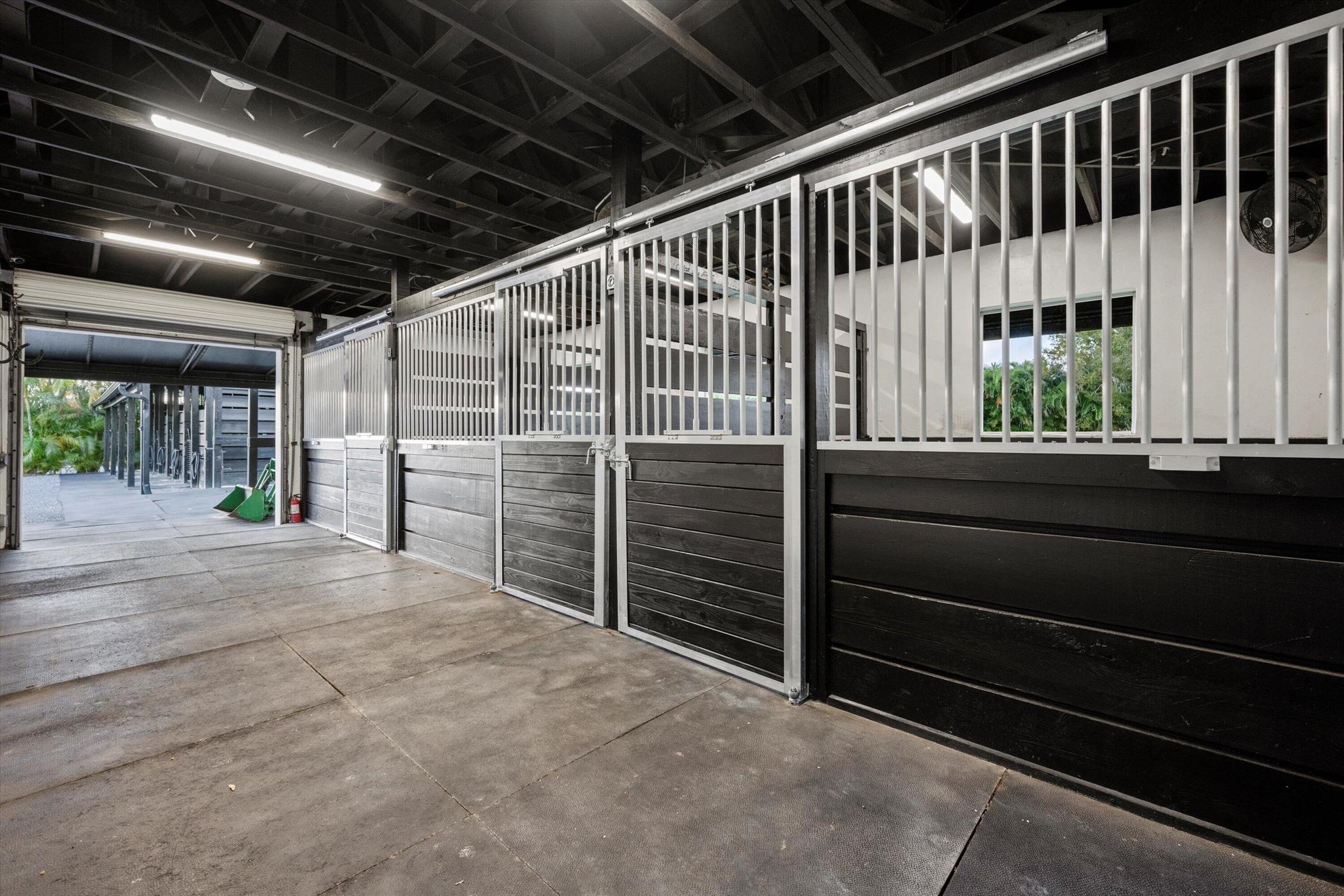 SADDLE TRAIL PARK OF WELL - Residential